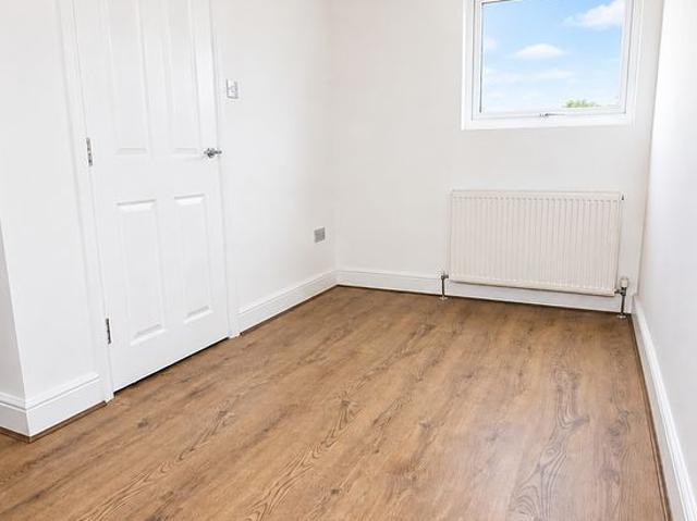 House for rent in Ponders End, Greater London