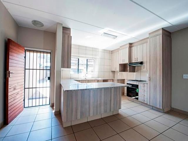 House for rent in Waterkloof, Gauteng