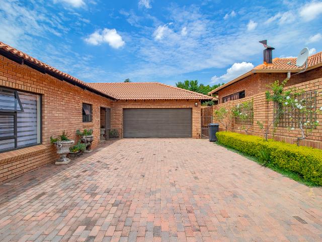 House for sale in Waterkloof, Gauteng