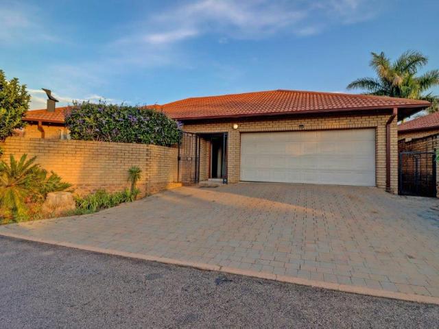 House for sale in Waterkloof, Gauteng