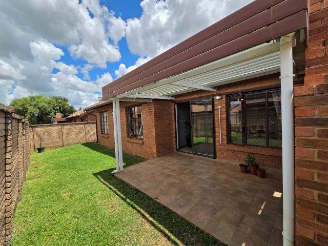 Townhouse for sale in Waterkloof, Gauteng