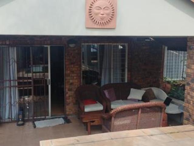 House for rent in Waterkloof, Gauteng