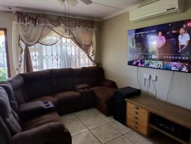 House for sale in Richards Bay, uMhlathuze Local Municipality