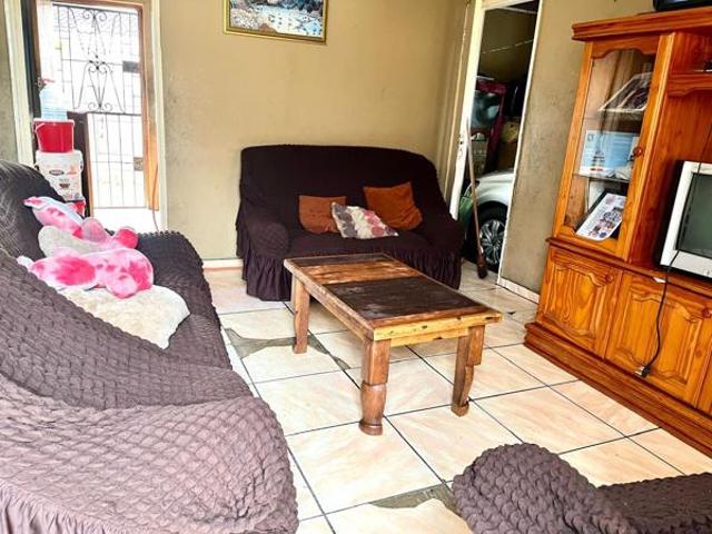 House for sale in UMhlathuze Municipality, Kwazulu-natal
