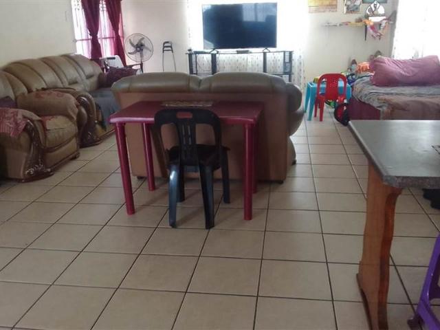 House for sale in Mount Moreland, Kwazulu-natal