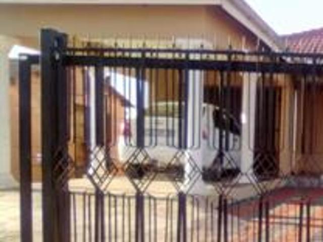 House for sale in Queenstown, Eastern Cape