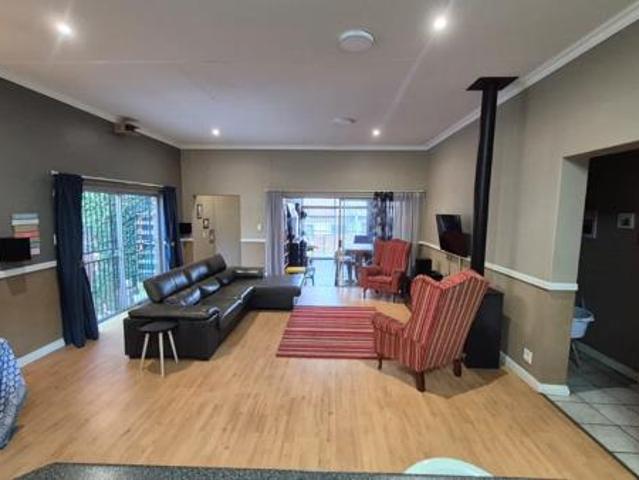 House for rent in Waterkloof, Gauteng
