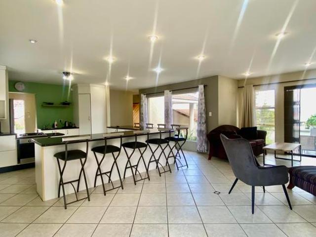 House for rent in Waterkloof, Gauteng