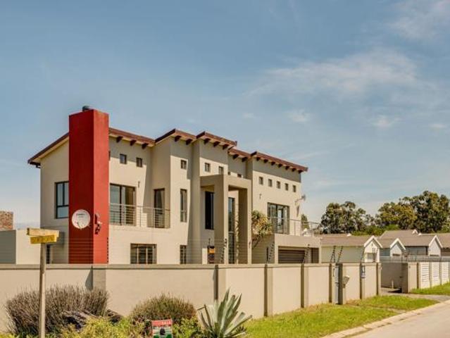 House for sale in Nelson Mandela Bay Ward 18, Nelson Mandela Bay Metropolitan Municipality