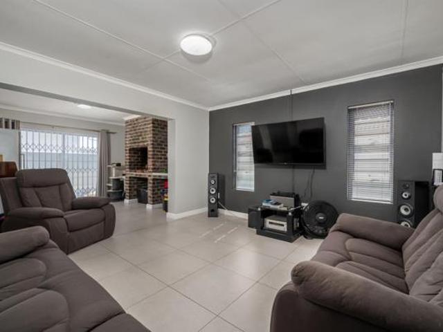 House for sale in Port Elizabeth, Eastern Cape