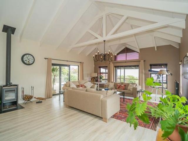 House for sale in Cape Town, Western Cape
