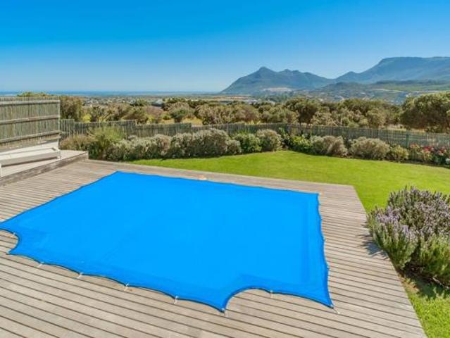 House for sale in Cape Town, Western Cape