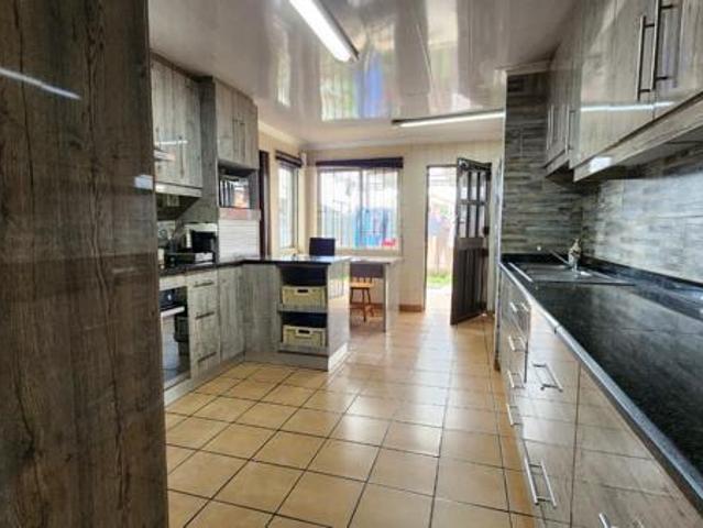 House for sale in Tongaat Beach, Kwazulu-natal