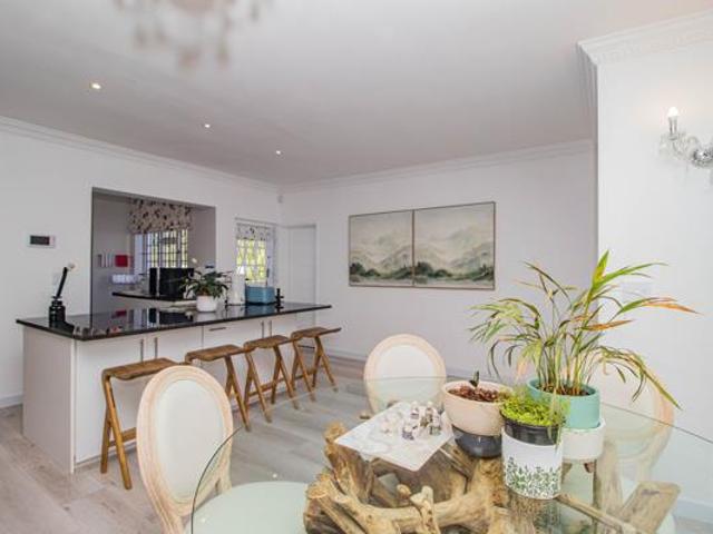 House for sale in Cape Town, Western Cape