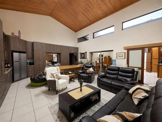 House for sale in Dr Kenneth Kaunda, North West