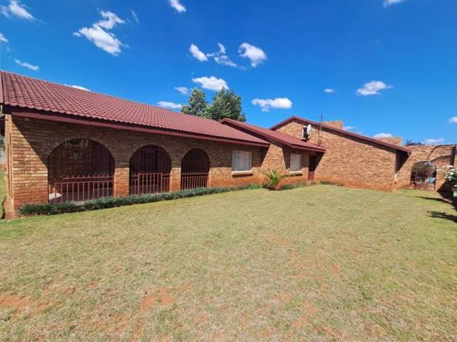 House for sale in Klerksdorp, Matlosana Local Municipality