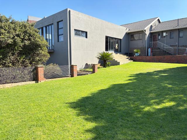 House for sale in Roodepoort