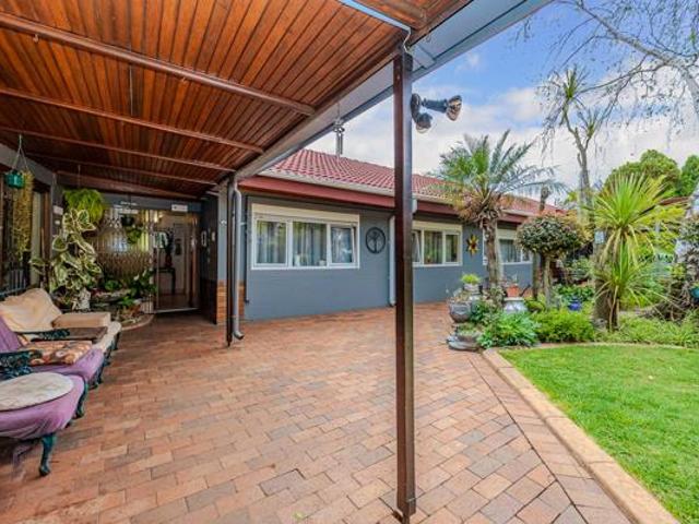 House for sale in West Rand Garden estates, Westonaria Local Municipality