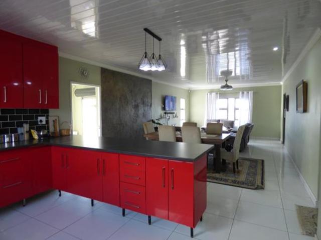 House for rent in Bushmans River Mouth, Eastern Cape