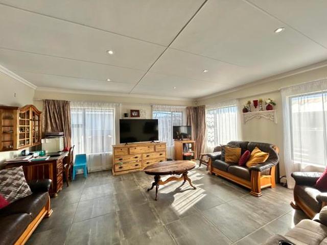 House for sale in Cape St Francis, Eastern Cape