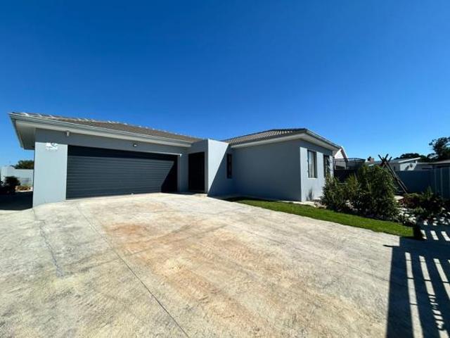 House for sale in Cape St Francis, Eastern Cape