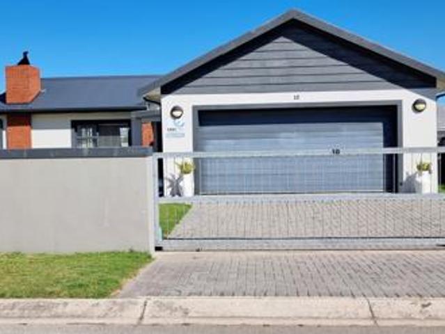 House for rent in Jeffreys Bay, Kouga Local Municipality