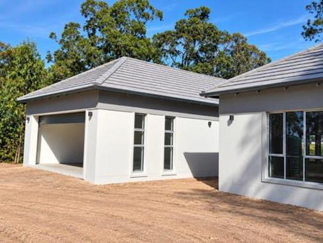 House for sale in Jeffreys Bay, Kouga Local Municipality