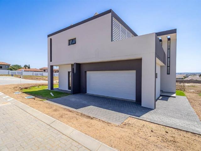 House for sale in Vosloorus, Gauteng