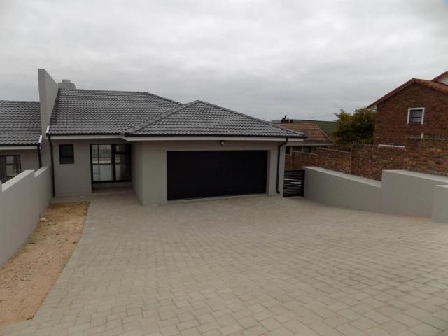 House for sale in Mossel Bay, Western Cape