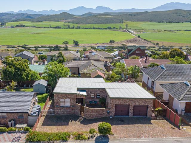 House for sale in Groot Brak Rivier, Western Cape