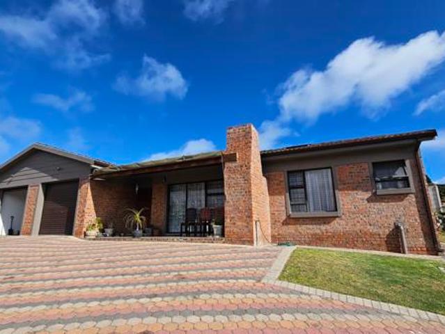 House for sale in Groot Brak Rivier, Western Cape