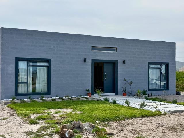 House for sale in Baardskeerdersbos, Western Cape