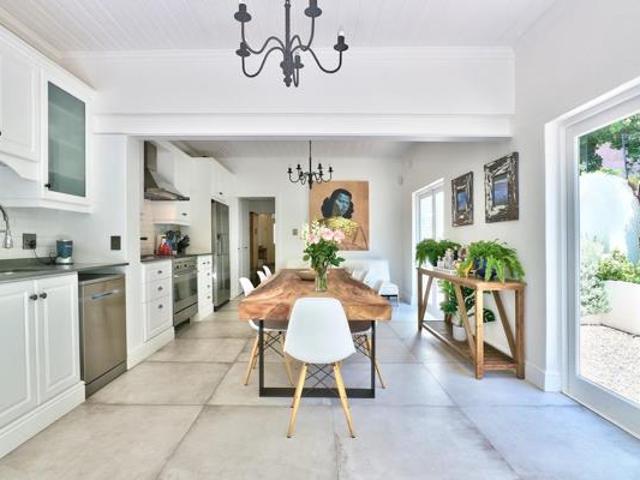 House for sale in Cape Town, Western Cape