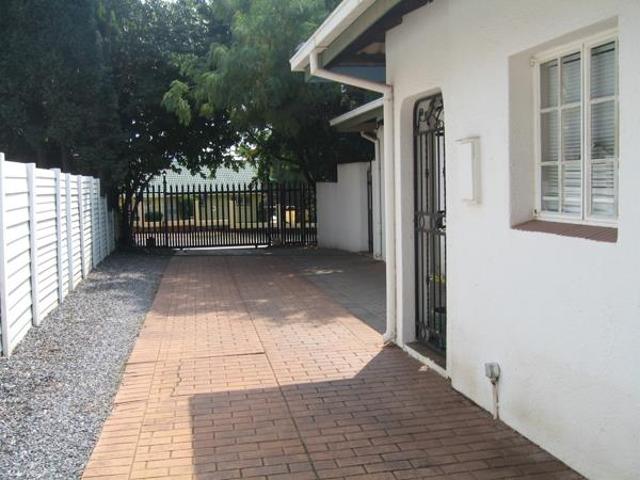 House for rent in Waterkloof, Gauteng