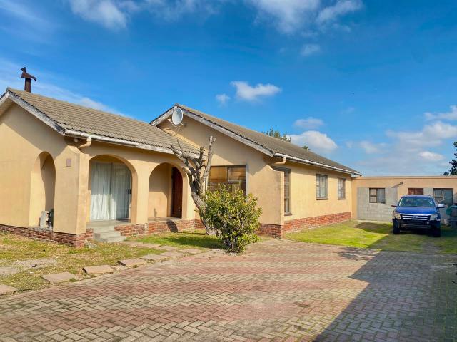 House for sale in Blue Downs, Western Cape