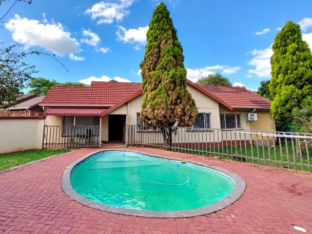 House for sale in Rustenburg, Rustenburg Local Municipality