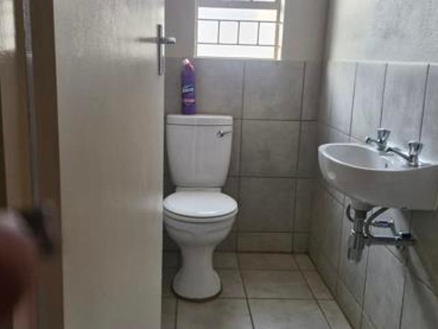 House for rent in Waterkloof, Gauteng