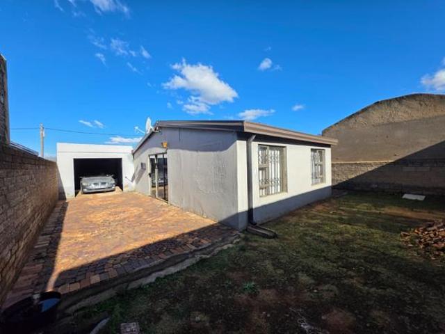 House for rent in Vosloorus, Gauteng