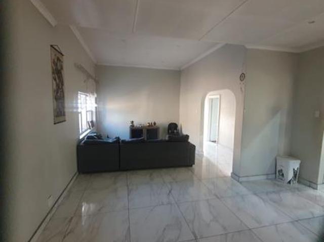 House for sale in Cape Town, Western Cape