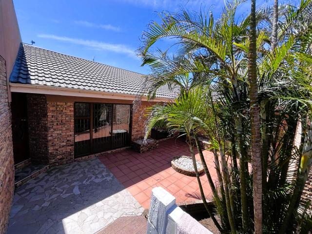 House for sale in East London, Buffalo City Metropolitan Municipality