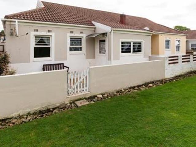 House for sale in Cape Town, Western Cape