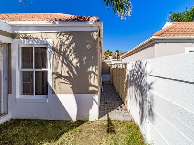 House for sale in Cape Town, Western Cape