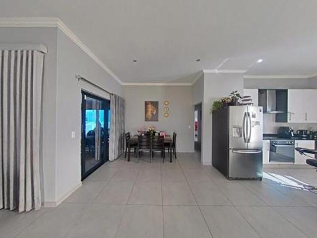 House for sale in Cape Town, Western Cape