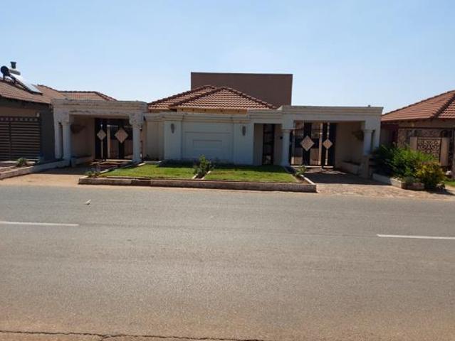 House for sale in Westonaria, Gauteng