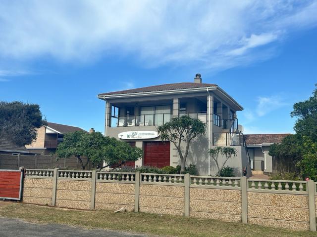 House for sale in Groot Brak Rivier, Western Cape