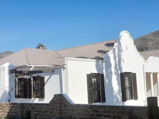 House for sale in Graaff Reinet, Eastern Cape