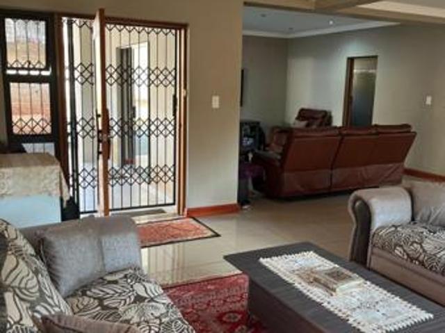 House for sale in Mount Moreland, Kwazulu-natal