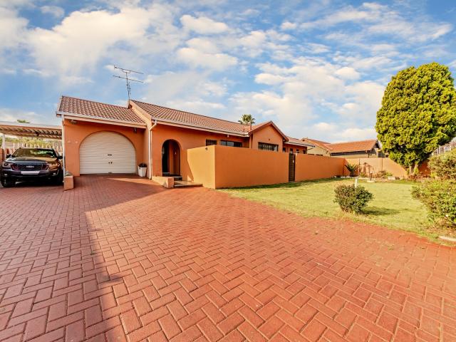 House for sale in Nooitgedacht, Gauteng