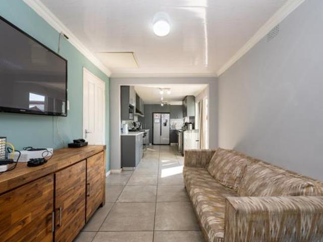 House for sale in Durbanville, Western Cape