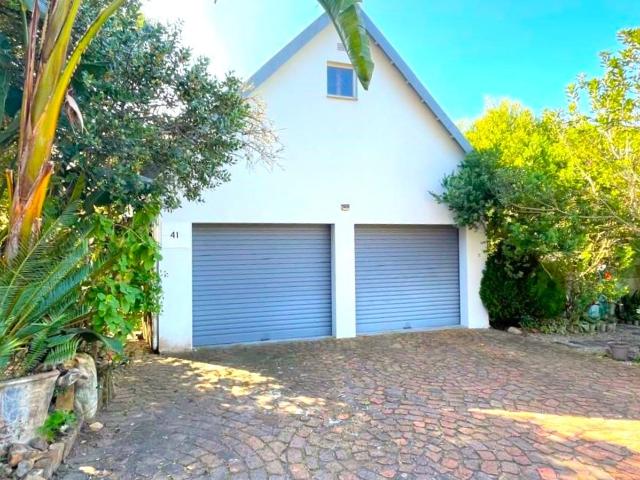 House for sale in Groot Brak Rivier, Western Cape